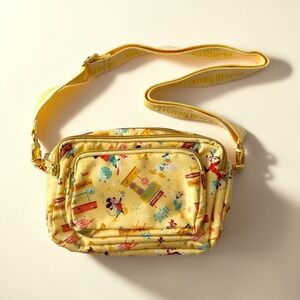 Walt Disney World Play in the Park Convertible Belt Bag Crossbody Fanny Pack